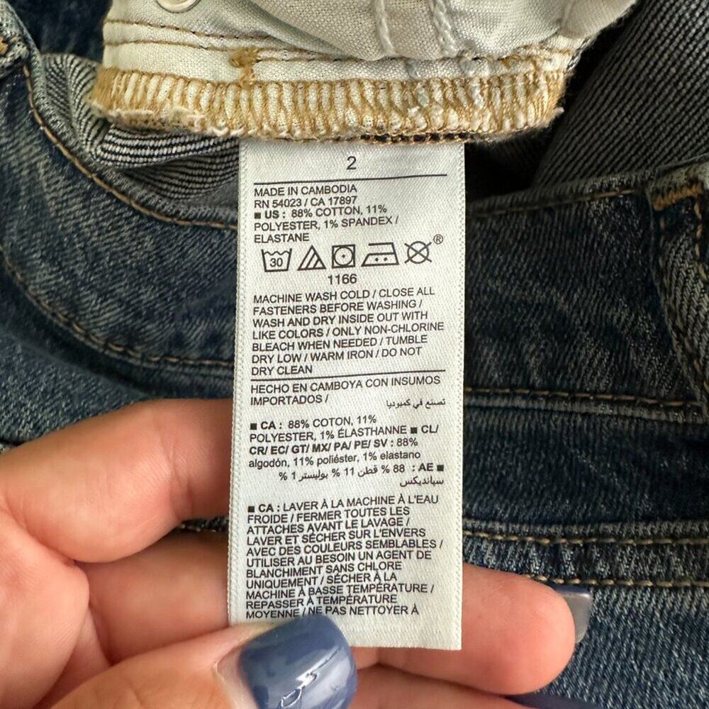 2/$30 Old Navy Mid-Rise Ripped Boyfriend Jeans Loose Fit Mid Wash 2 #A0489 TRB3 - Picture 10 of 11